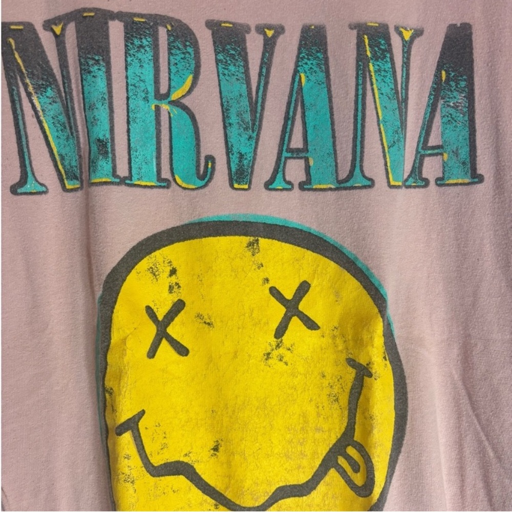 Nirvana small pink graphic preowned tshirt